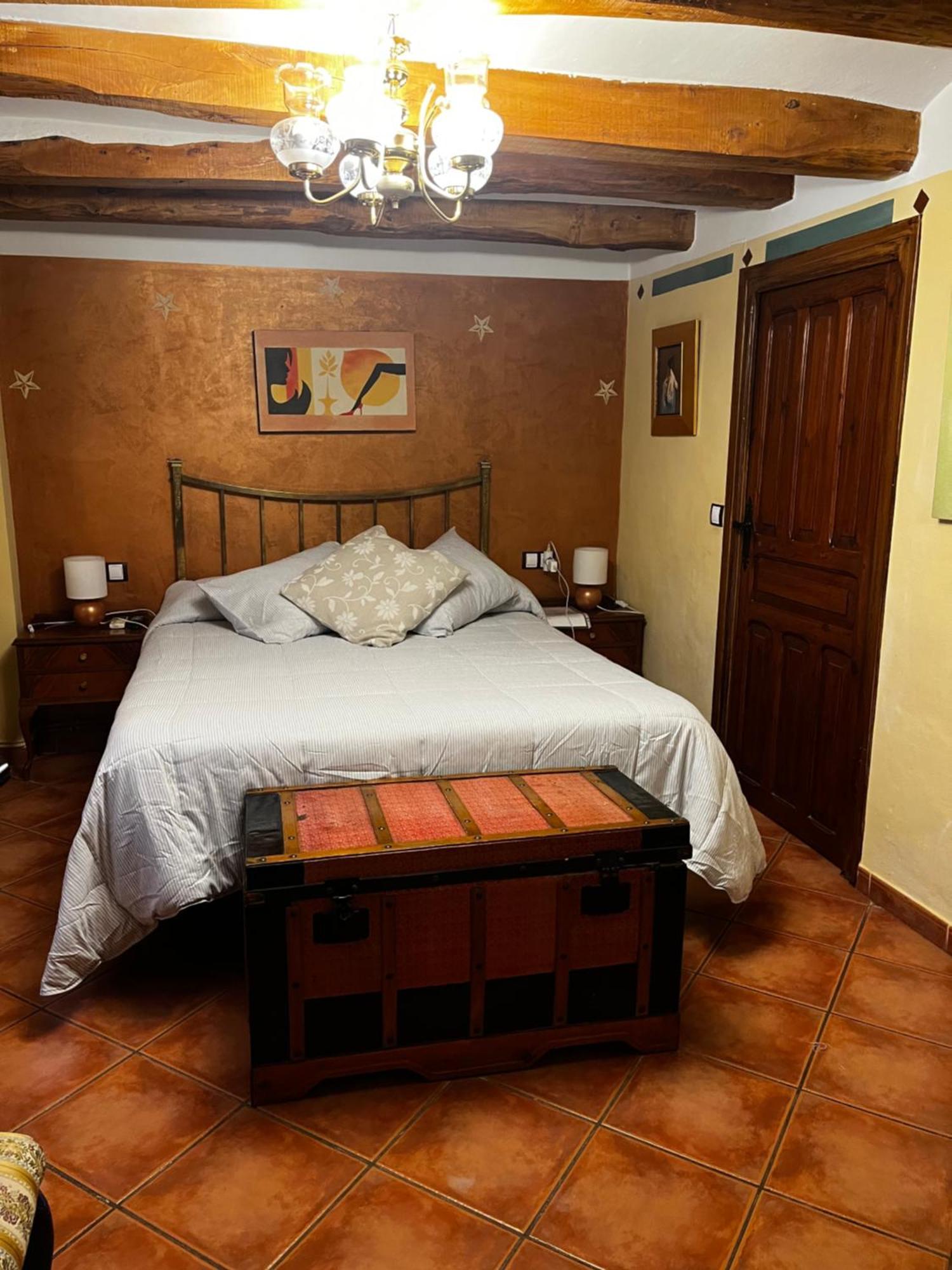 Hotel Casa De La Fuente Alcorisa Bagian luar foto